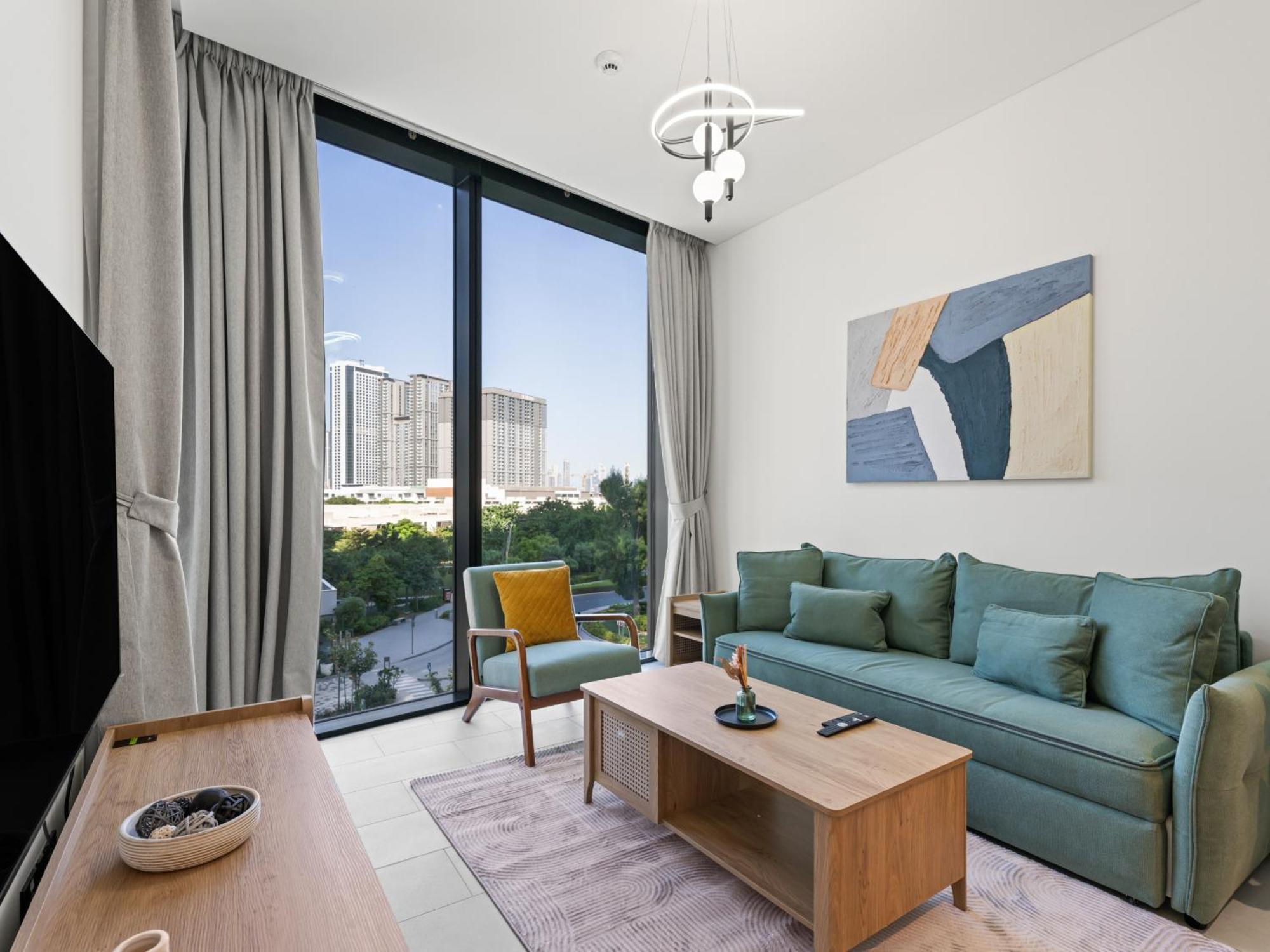 Apartment Elegant 1br Guest Study At Sobha Waves - Luxury *