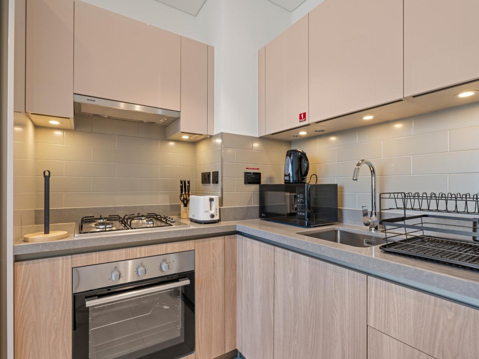 Elegant 1br Guest Study At Sobha Waves - Luxury Apartment *